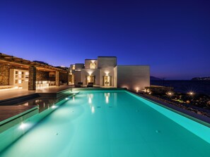 Outdoor pool - Azure Horizon (Mykonos)