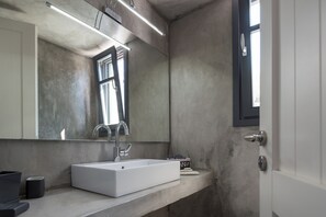 Bathroom - Opulent Retreat Senior (Mykonos)
