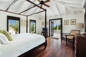 Villa | Individually decorated, individually furnished, free WiFi, bed sheets - Pura Vida Paradise Luxury Tropical Villa (Double Bay)