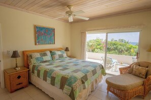 Villa | Premium bedding, individually decorated, individually furnished - Flipper'S Haven: Tropical Retreat (North Palmetto Point)