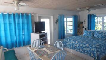 Villa | Individually decorated, individually furnished, free WiFi, bed sheets