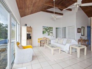 ヴィラ | リビング エリア