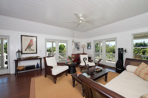 Villa | Living area - Spectacular Seaside: Boutique Resort On Beach (Governor's Harbour)