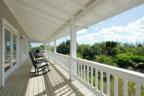 Terrace/patio - Spectacular Seaside: Boutique Resort On Beach (Governor's Harbour)