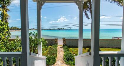 Oceanfront Oasis: Luxury Home With Sunset Views