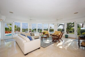 Interior - Exquisite Retreat: Contemporary Estate On Pink Sand Beach (Double Bay)