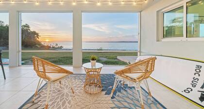 Seaside Escape: Luxurious Coastal Retreat