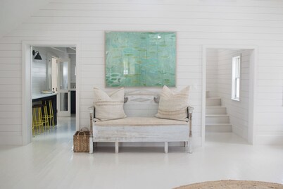 Beachfront Bliss: Luxury Dunmore Town Home With Pool