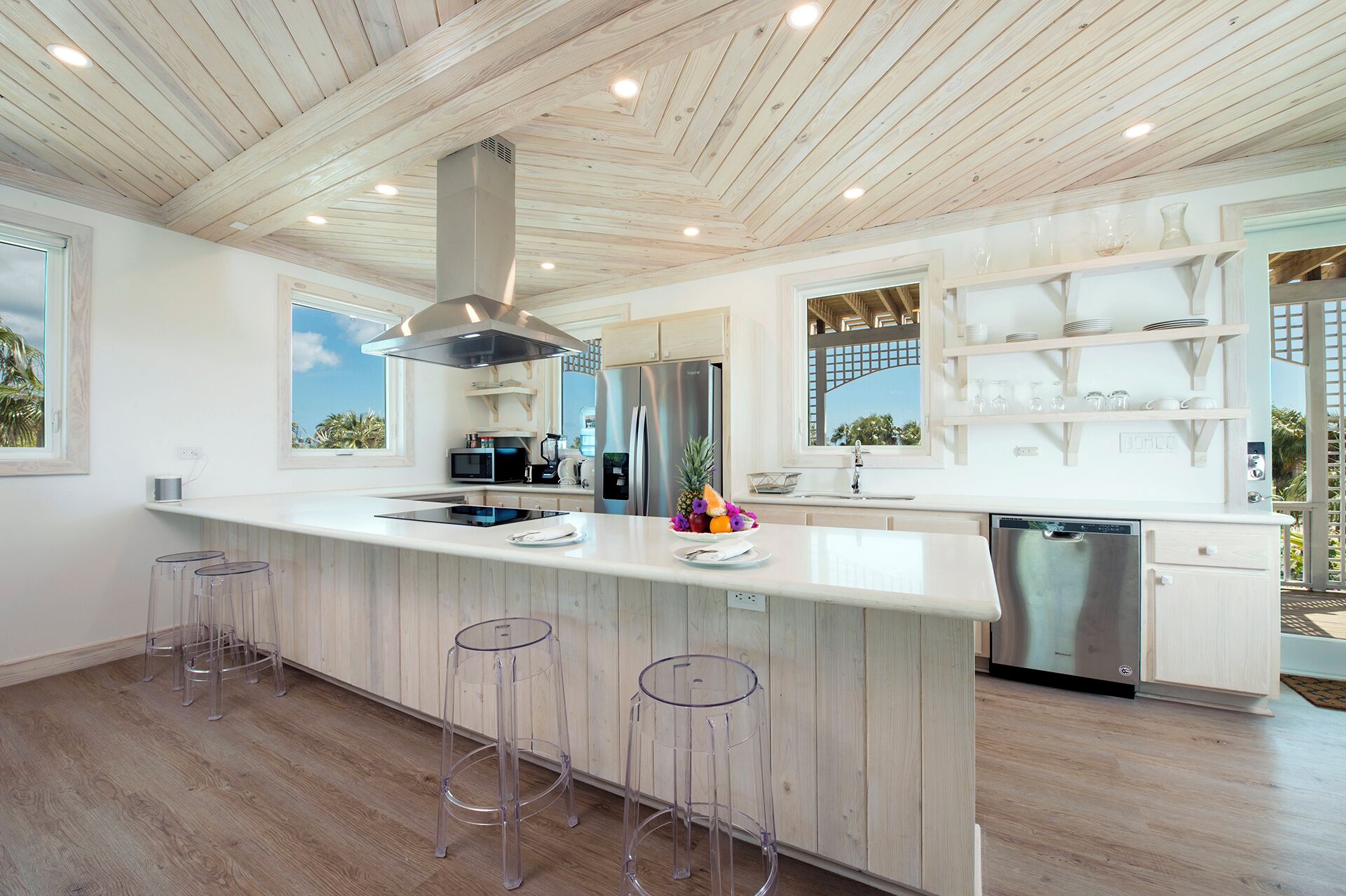 Villa | Private kitchen | Full-sized fridge, microwave, oven, stovetop