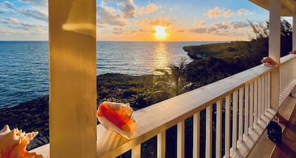 Beachside Sanctuary: Enchanting Coastal Cottage