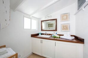 Bathroom - Harbour Island Haven: Newly Remodeled Cottage Near Pink Sands Beach (Dunmore Town)