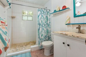 Villa | Bathroom - Orchid Retreat: Colorful Cottage Steps From Beach (Governor's Harbour)