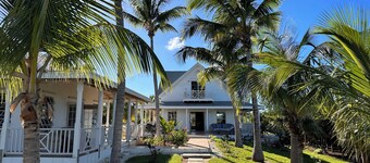 Seaside Serenity: Private Retreat With Ocean Views