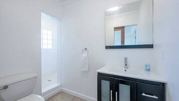 Villa | Bagno | Asciugamani, carta igienica