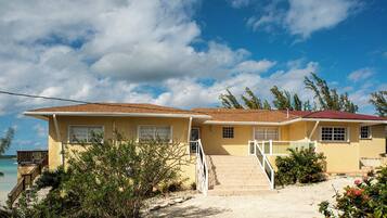 Bagian depan properti