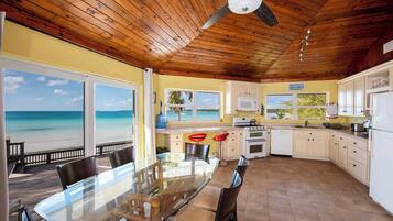 Villa | Private kitchen | Full-sized fridge, microwave, oven, stovetop