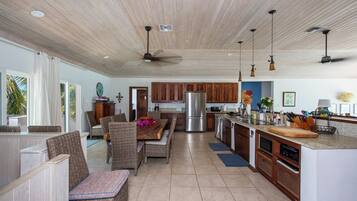 Villa | Private kitchen | Full-size fridge, microwave, oven, stovetop