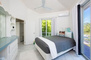 Villa | Individually decorated, individually furnished, free WiFi, bed sheets - Newly Built Luxury Villa On The Beach (Governor's Harbour)