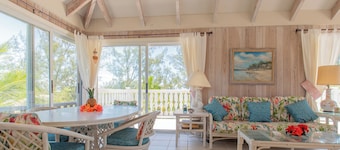 Island Oasis: Beachfront Retreat With Infinity Pool