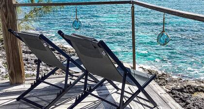 Seaside Serenity: Elegant Beachfront Escape