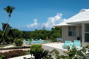 Front of property - Clifftop Retreat: Estate With Pool And Sunsets (Governor's Harbour)