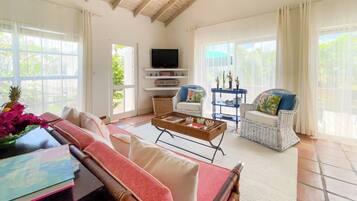 Villa | Living area