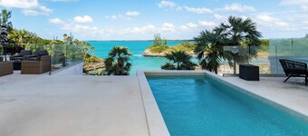 Modernized Beach House With Pool