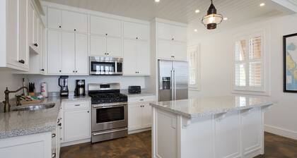 Coastal Chic: New Luxury Oceanfront Home With Sunset Views