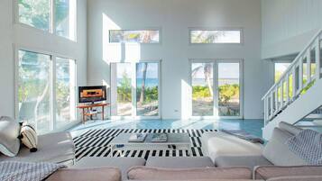 Villa | Living area | Flat-screen TV
