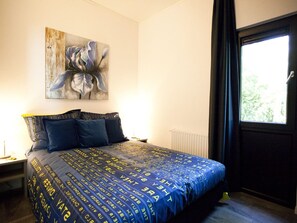 House - Holiday Park Home With Modern Charm (Arnhem)