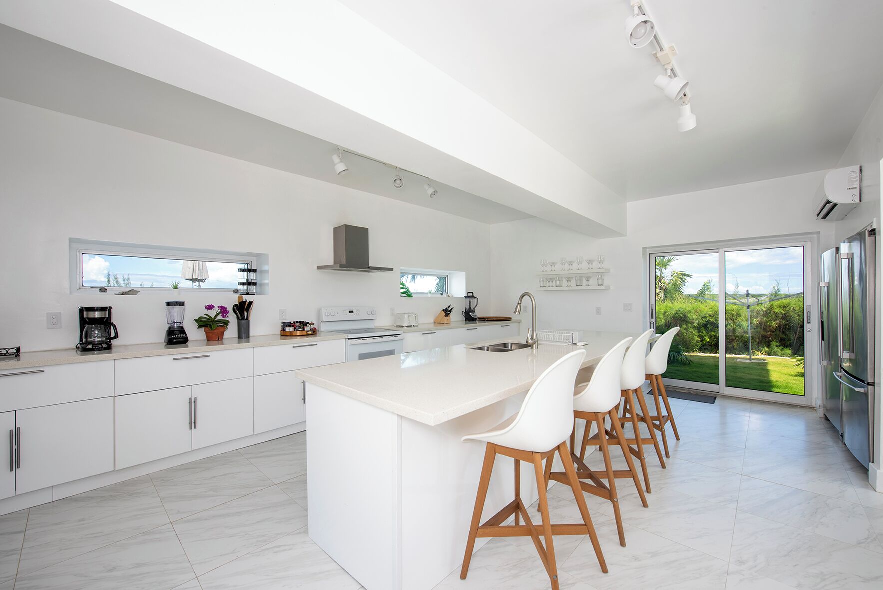 Vila | Dapur pribadi | Lemari es besar, microwave, oven, dan kompor