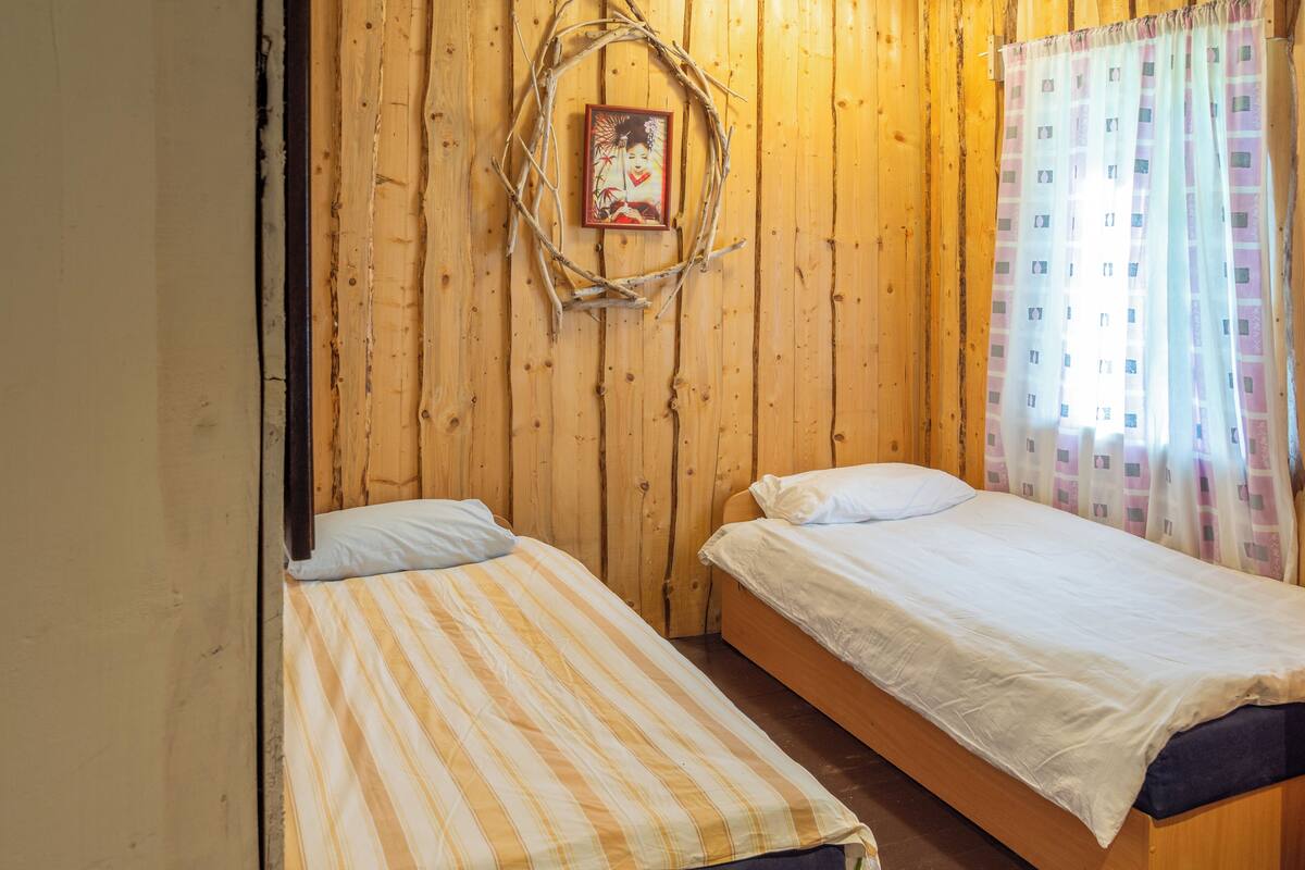Eenvoudige kamer, uitzicht op tuin | 1 slaapkamer
