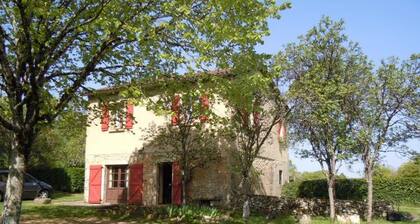 46g1370 - Berganty - Gîte
