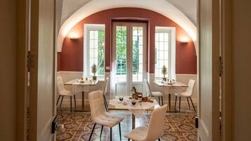 包含每日即点即煮早餐