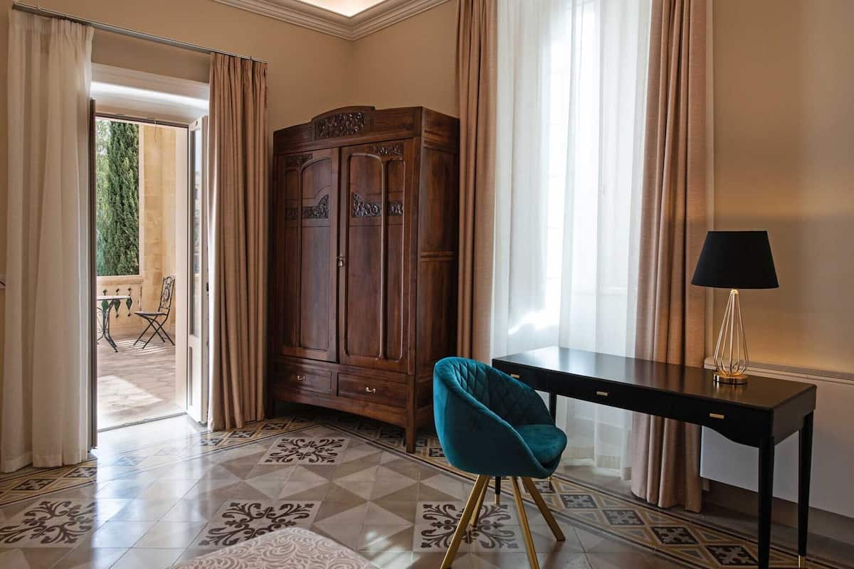Deluxe Triple Room, Garden View | Premium bedding, pillow-top beds, minibar, individually decorated