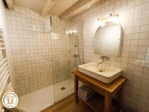 Shower - Gîtes de France® - L'Atelier (ASSIER)