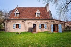 Exterior - 46g1829 - Durbans - Gîte (DURBANS)