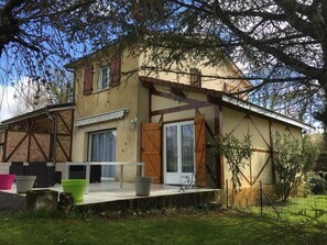 Exterior - Gîtes de France® - The Chalet (LUNAN)