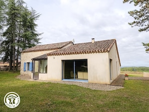 Exterior - Gîtes de France® - 46G12322 (SAUZET)