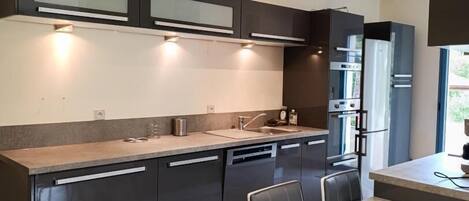 Fridge, microwave, dishwasher