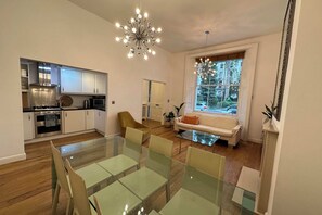 Basic Apartment | Interior