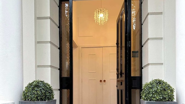 Exterior - Victorian Charm Maisonette (London)