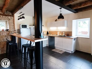 Réfrigérateur, micro-ondes, four, lave-vaisselle