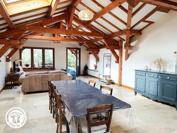 TV - Gîte du Cap Del Suc - USSEL (USSEL)