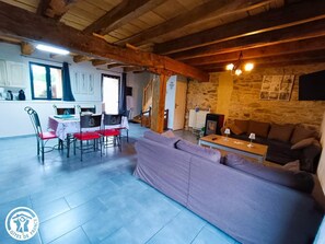 TV, table football - L'Etable - AYNAC - Gîte (AYNAC)