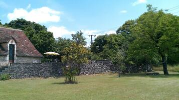 Enceinte de lâhĂ©bergement