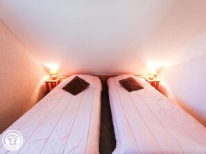 5 bedrooms - Gîtes de France® - The Hare and the Tortoise (LOUBRESSAC)