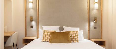 1 habitación, tabla de planchar con plancha, cuna de viaje y wifi