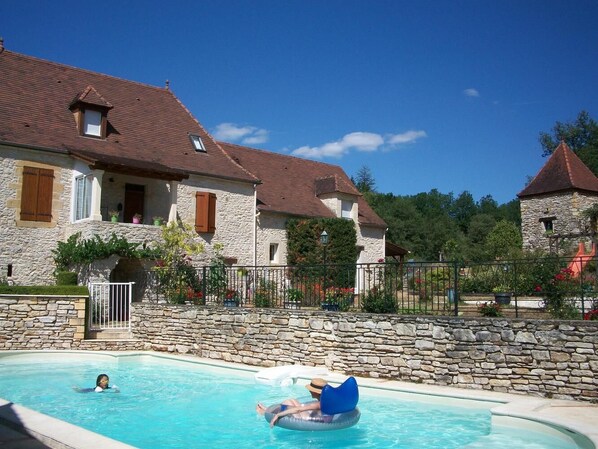 Pool - Gite de l Ourajou - Salviac (SALVIAC)