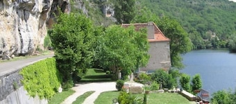 La Toulzanie - SAINT-MARTIN-LABOUVAL 46330